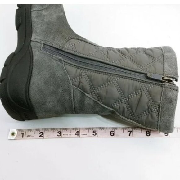 Land’s End, Suede Winter Boots Quilted Zip, Slate Frost Gray, 6.5B - Picture 5 of 7